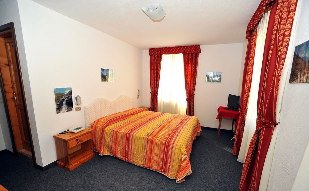 Hotel Capitani 보르미오 외부 사진