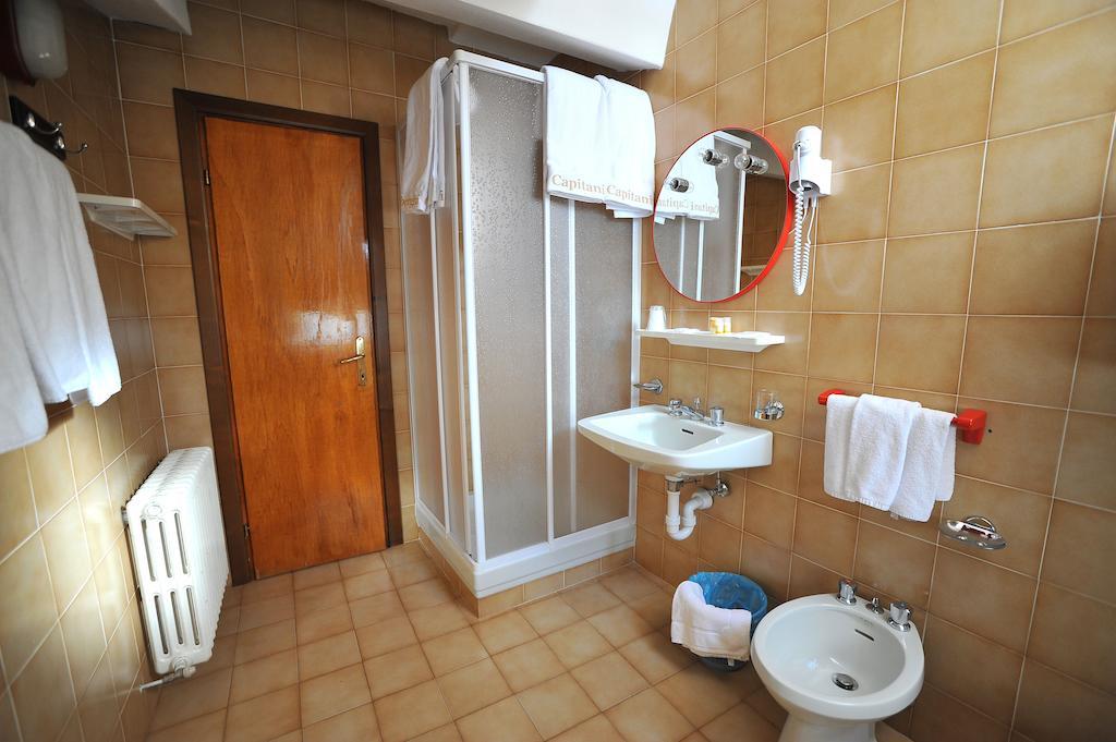 Hotel Capitani 보르미오 외부 사진
